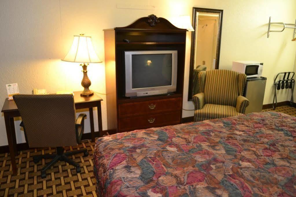 Masters Inn Augusta, GA near Riverwalk By OYO Exterior foto